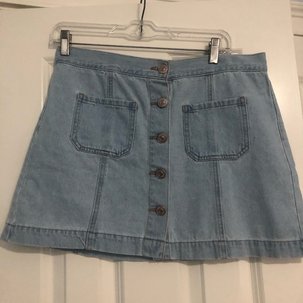 Light wash denim trendy skirt